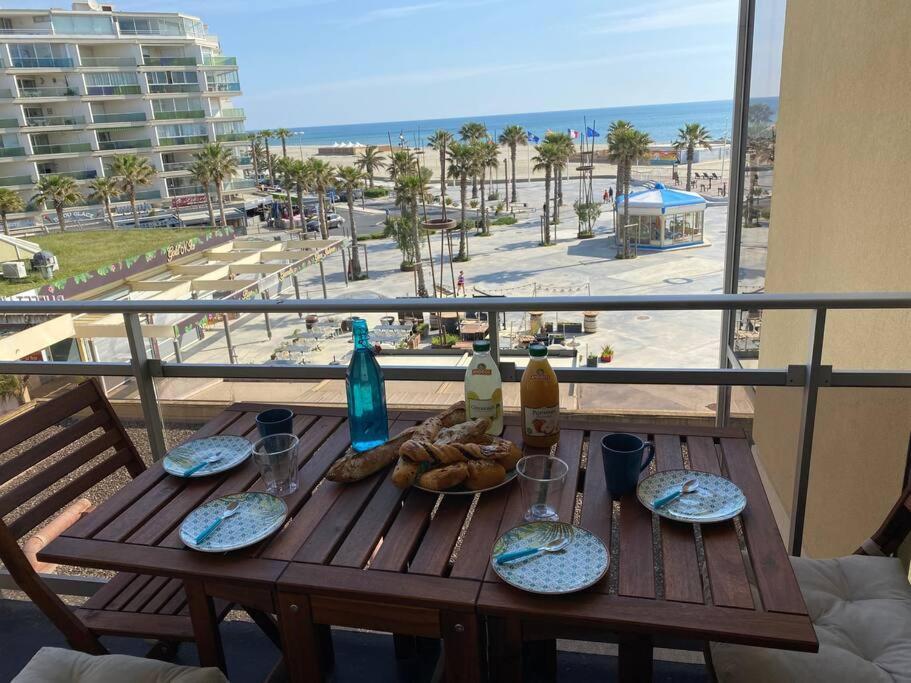 Appartement Face A La Mer Canet En Roussillon Exterior foto